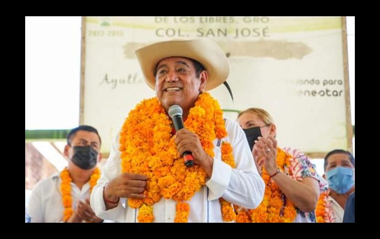 Este martes, el último día para presentar la impugnación, Salgado Macedonio dijo que está dando la batalla. FACEBOOK / Félix Salgado Macedonio