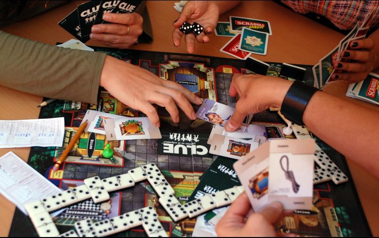 Una excelente idea para estos días es organizar una tarde de juegos de mesa. EL INFORMADOR / ARCHIVO