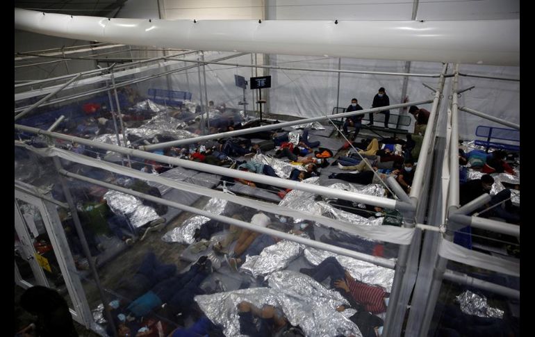 Detallan que entre 250 y 300 niños entran al centro cada día, y una cifra mucho menor sale. EFE/D. López-Mills