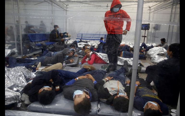 Detallan que entre 250 y 300 niños entran al centro cada día, y una cifra mucho menor sale. EFE/D. López-Mills