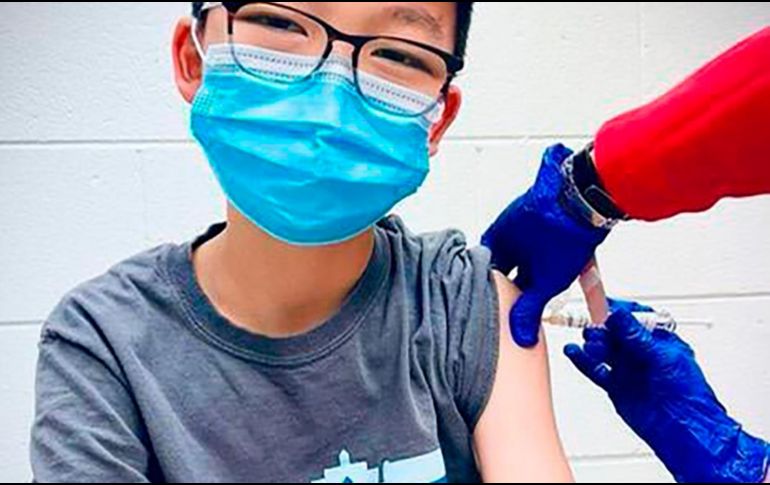 La protección de los niños cobra importancia ante la propagación de nuevas variantes del SARS-CoV-2. AP