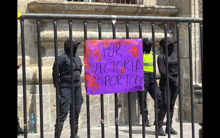 Este miércoles un grupo de mujeres se manifiesta en la zona centro de Guadalajara. EL INFORMADOR / P. Gallardo