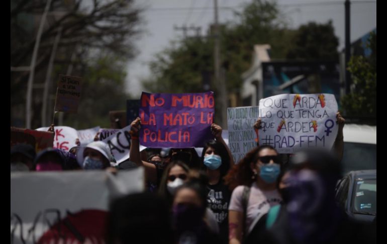 Este miércoles un grupo de mujeres se manifiesta en la zona centro de Guadalajara. EL INFORMADOR / F. Atilano