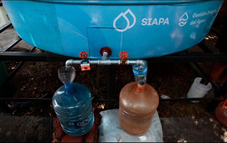 Continúa el sistema de rutas de pipas gratuitas por colonia implementado desde el pasado 18 de marzo. ESPECIAL / SIAPA