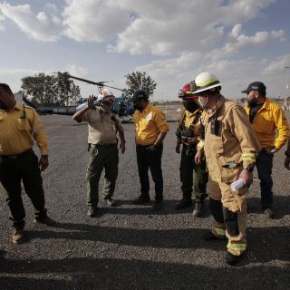 Vientos dificultan combate de incendios en La Primavera