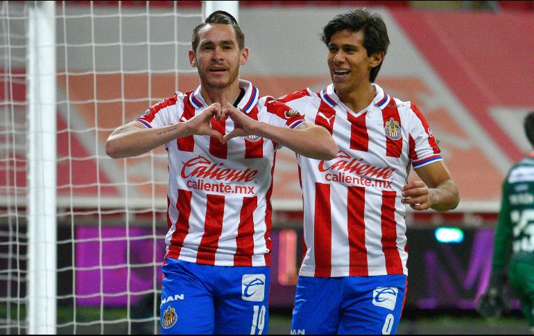 Angulo señala que quienes están en Chivas tienen la preparación suficiente para lidiar con la presión, porque es un equipo mediático y todo lo que se hace o dice, tiene mucho eco. IMAGO7