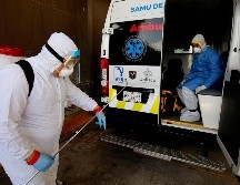 A pesar de la reducción de casos y hospitalizaciones, autoridades sanitarias han advertido del riesgo de una tercera ola de contagios, tras el periodo vacacional. ARP/ARCHIVO