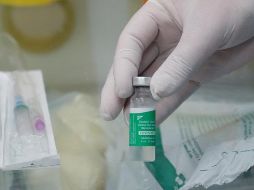 Los viajeros y personas que desean recibir la vacunación pueden decidir cuál de las fórmulas prefieren, lo que constituye una ventaja. EFE/ARCHIVO