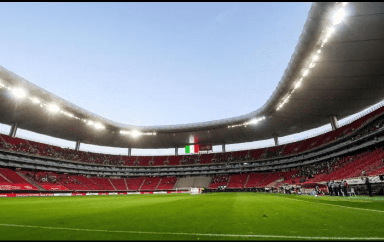 El horario de atención en el Estadio Akron será de 8:00 a 16:00 horas o hasta que se terminen las dosis asignadas por día. Imago7 / ARCHIVO