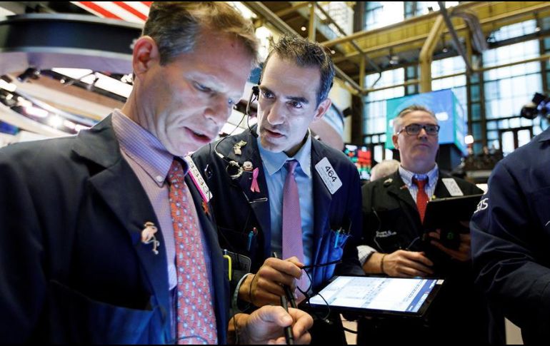 Inversores esperan el reporte sobre la última reunión de la Reserva Federal que se conocerá esta semana. EFE/ARCHIVO