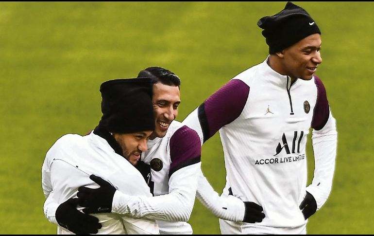 CONFIADOS. Neymar, Ángel Di María y Kylian Mbappé quieren cobrar cuentas pendientes. EFE