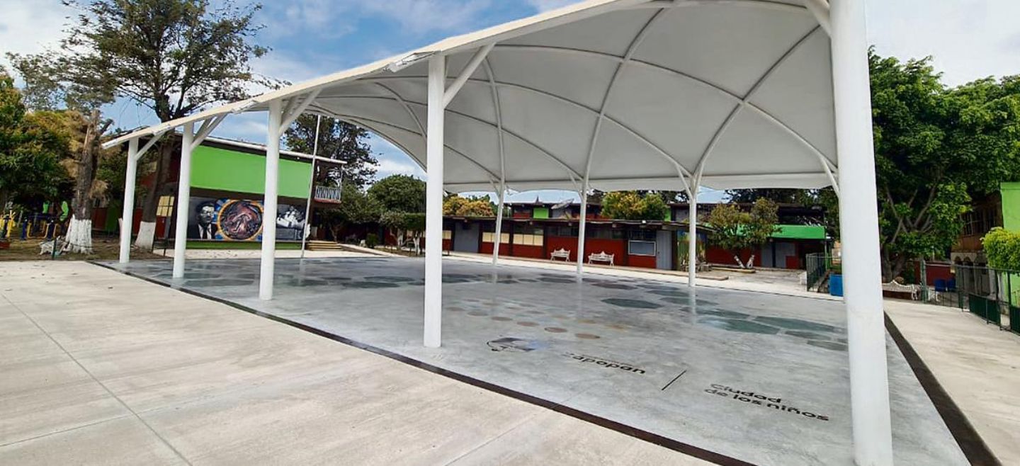 APOYOS. El Gobierno de Zapopan suma 134  escuelas públicas renovadas, de las 452 registradas en el municipio (en educación básica). ESPECIAL