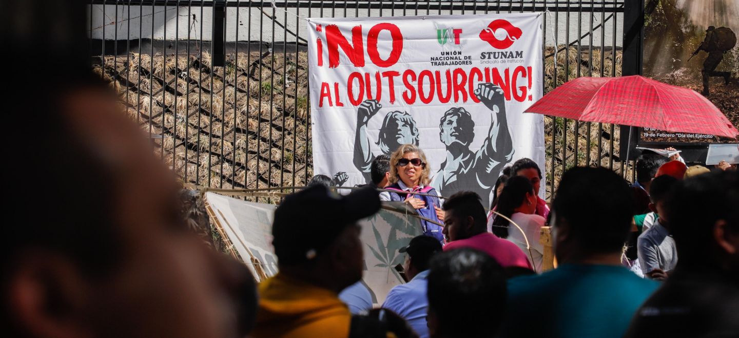 OBLIGATORIO. Las empresas tienen tres meses de plazo para añadir en la nómina a los empleados subcontratados.