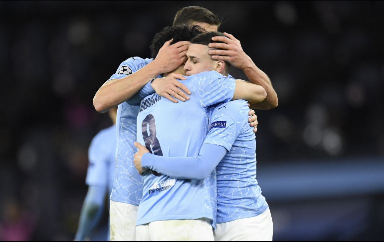 El City, que sigue aspirando a cuatro títulos esta temporada, confirmó pronto su cartel de favorito en este encuentro. EFE/P. Powell