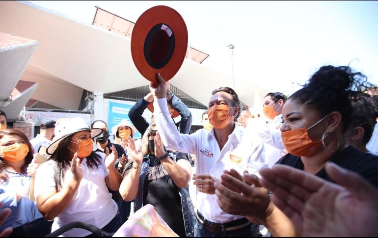 El candidato tuvo un recorrido el día de hoy por el mercado Esteban Baca Calderón, de Guadalajara. ESPECIAL