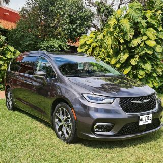 Chrysler Pacífica 2021, más moderna, segura y familiar que nunca