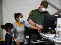 La Casa Blanca quiere contratar 100 nuevos jueces de inmigración y equipos que permitan reducir el notable atraso a la hora de procesar las solicitudes de asilo. AP/D. López-Mills