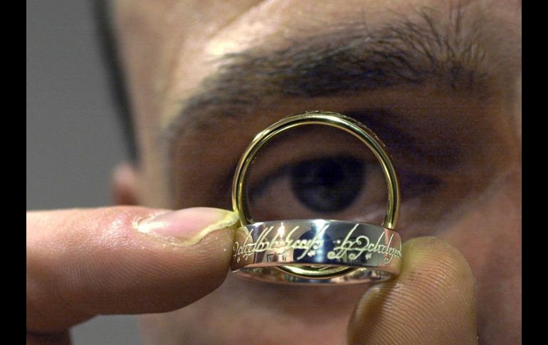 La saga de “El Señor de los Anillos” vio la luz a mediados de la década de 1950. AFP