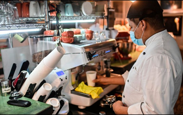 En enero, la economía recuperó 47 mil 919 empleos formales y en febrero otros 115 mil 287.AFP/ARCHIVO