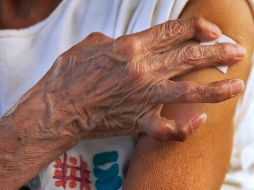 Marcelo Ebrard dice que a final de mes podría llegar el primer embarque del mecanismo Covax con lo cual México tendrá una buena cantidad de vacunas para inmunizar a la población. AP / M. Ugarte