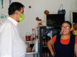 Salvador Cosío se reunió con vecinos de la Colonia Constitución. Cortesía