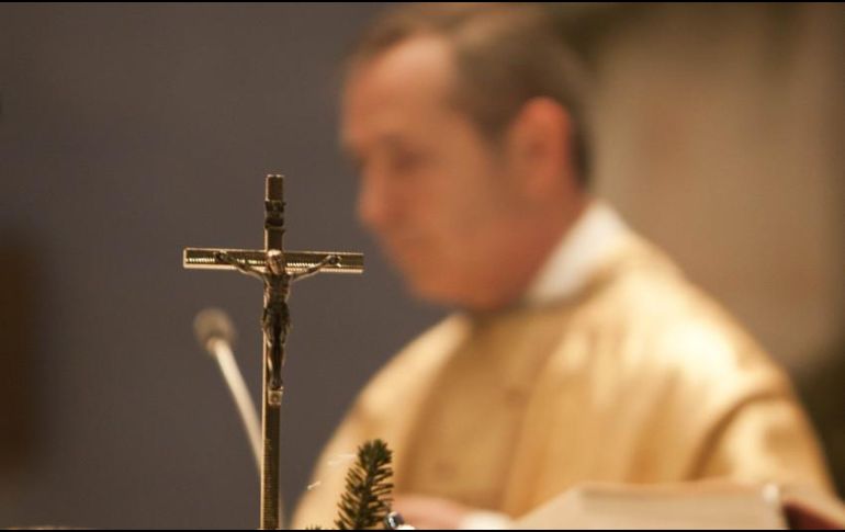 Y ahora el cura, como ya les dijo a los parroquianos el pasado domingo: 
