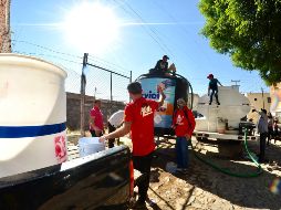 La distribución de pipas tiene el objetivo de minimizar las afectaciones a las colonias que se encuentran dentro del operativo de suministro rotatorio. ESPECIAL / SIAPA