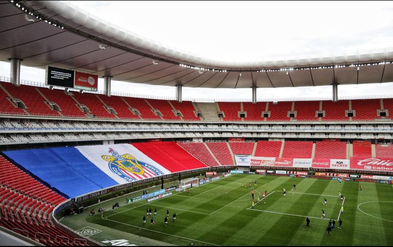 La Semadet activó alerta atmosférica en los municipios de Tlajomulco, Zapopan (donde se encuentra el Estadio Akron), Tlaquepaque y Guadalajara por el incendio forestal. IMAGO7