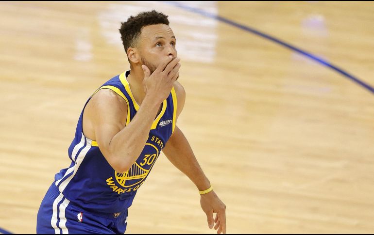 Stephen Curry  tuvo un partido brillante. AFP