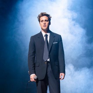 Netflix da el banderazo de arranque de la segunda temporada de “Luis Miguel: la serie”