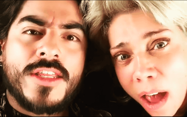 La relación de los famosos estuvo muy cercana a los cibernautas, quienes fueron testigos de románticos momentos de la pareja. INSTAGRAM / @reygruperomx