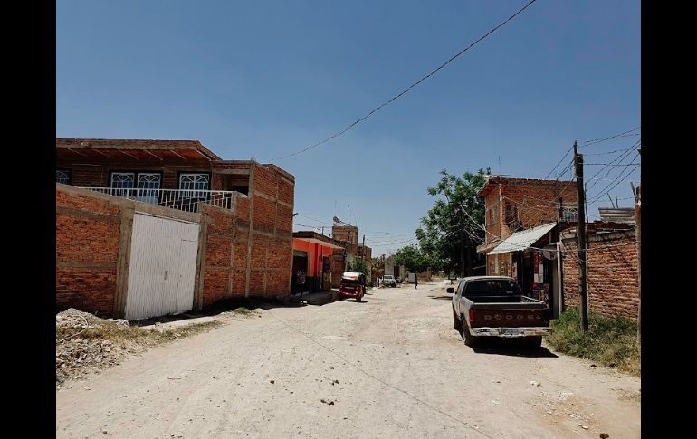 Los temerosos vecinos sólo salen lo indispensable y las calles lucen desoladas tras el multihomicidio. EL INFORMADOR/G. Gallo