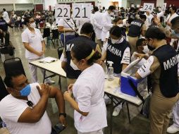 México apostó por una estrategia que consiste en realizar pocas pruebas y enfocarse en ampliar la capacidad hospitalaria en lugar de frenar los contagios. EFE/B. Tellez