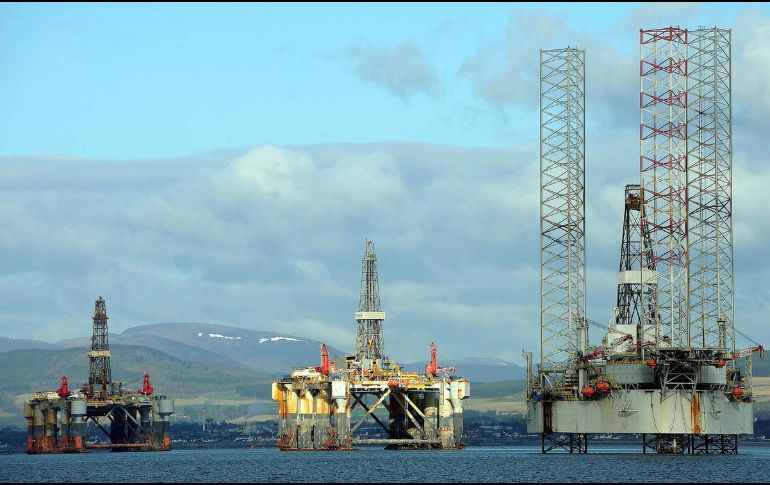 El Banco Mundial prevé que el precio promedio del petróleo durante 2021 se sitúe en 56 dólares. AFP/Archivo