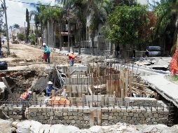 El desarrollo de la obra fue complejo debido a la dura superficie y la potencia con que llega el agua a esta zona de la ciudad. ESPECIAL