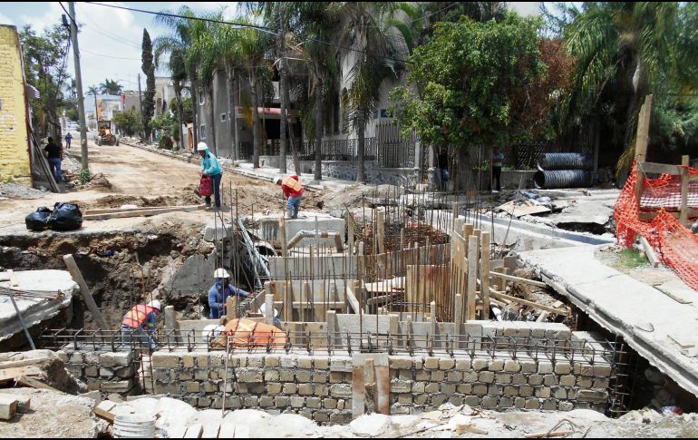 El desarrollo de la obra fue complejo debido a la dura superficie y la potencia con que llega el agua a esta zona de la ciudad. ESPECIAL