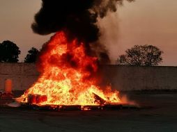 Entre las drogas quemadas en Zapopan había más de 760 kilos de marihuana. ESPECIAL/FGR