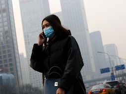 De acuerdo con expertos, la exposición a contaminantes de manera constante puede aumentar el riesgo de infecciones respiratorias agudas en los seres vivos, enfermedades cardíacas, accidentes cerebrovasculares y cáncer de pulmón. AP / ARCHIVO
