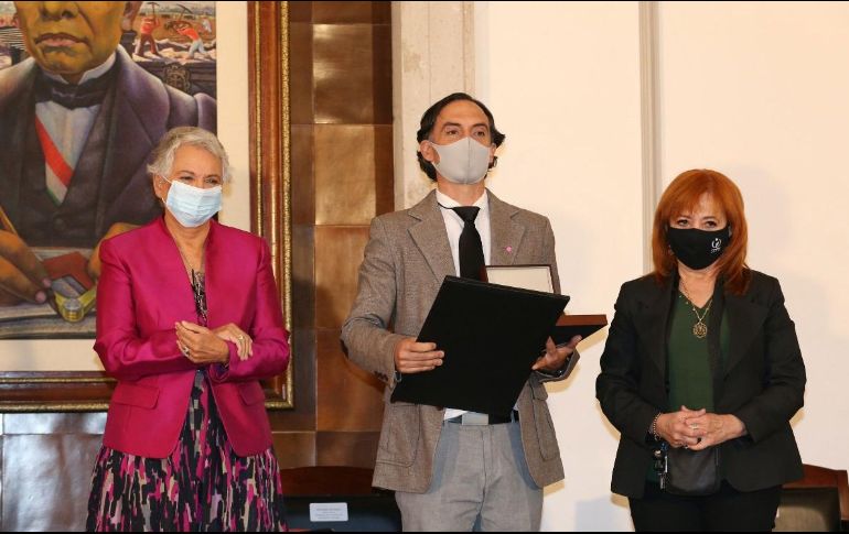 El reconocimiento fue entregado este jueves por la secretaria de Gobernación, Olga Sánchez Cordero. ESPECIAL/CNDH