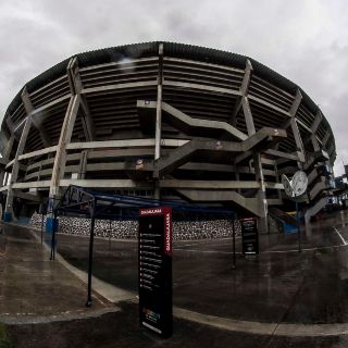 Cuando un huracán y un terremoto suspendieron el Clásico Tapatío