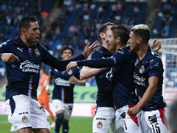 Chivas repetirá alineación ante Atlas. Imago7