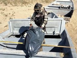 La droga fue localizada en un costal de tela junto a 135 bidones vacíos; eran aproximadamente 10 kilos y medio. ESPECIAL