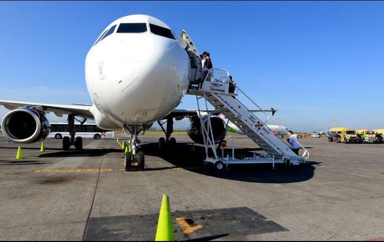 Volaris tenía 4.3 millones de pasajeros reservados en el primer trimestre del año, 19% menos en comparación con el mismo periodo de 2020. EL INFORMADOR/Archivo