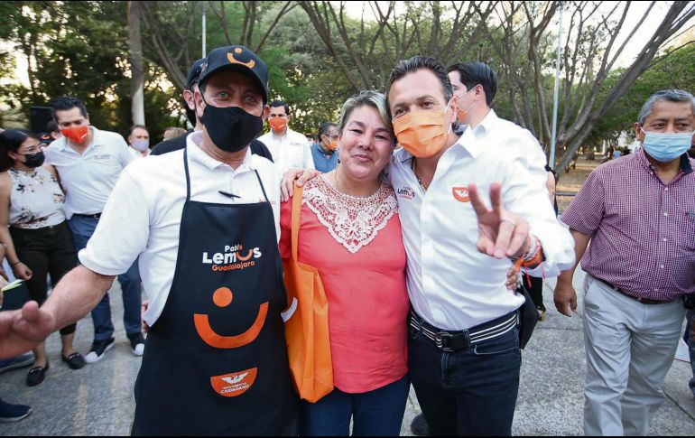 Lemus recabó solicitudes de los ciudadanos y presentó algunos de sus compromiso. ESPECIAL