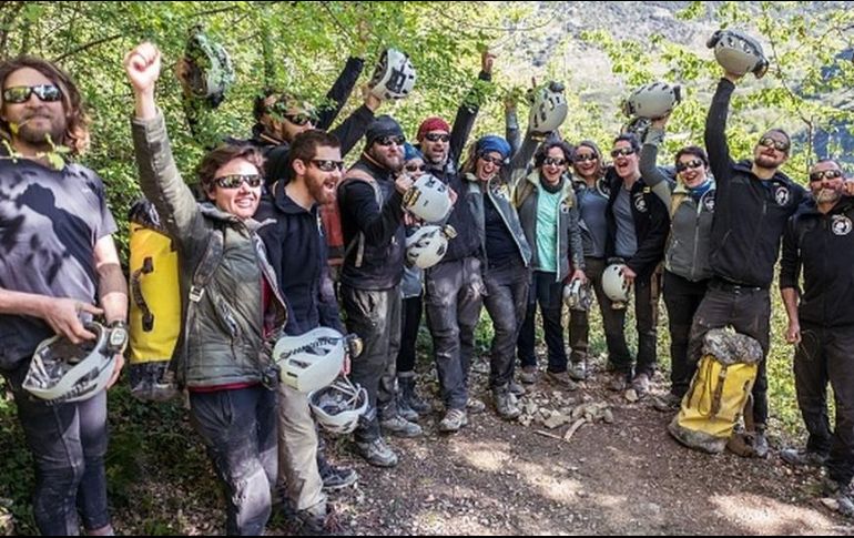 Durante 40 días y 40 noches los voluntarios vivieron en una cueva cambiando las comodidades modernas por las necesidades básicas. GETTY IMAGES /