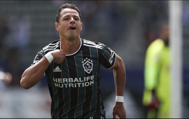 Javier Hernández logró un hat-trick con el Galaxy este fin de semana ante el New York Red Bulls. AFP / M. Oliphant