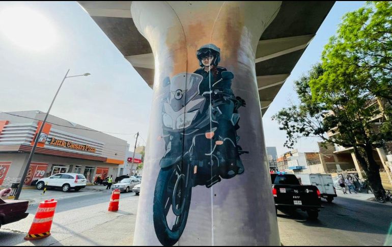 La obra nació con el objetivo de honrar el valor y la dedicación de Vicky. TWITTER / @PoliciaGDL