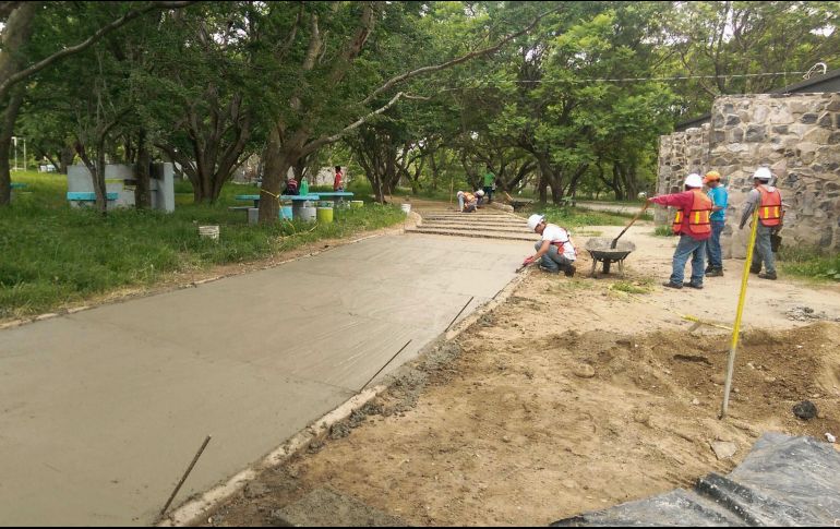 Del abandonado parque a la imagen de postal que hoy presenta éste espacio público ubicado en la zona colindante con la Barranca de Huentitán, pasó un año de obras (de 2017 a 2018).