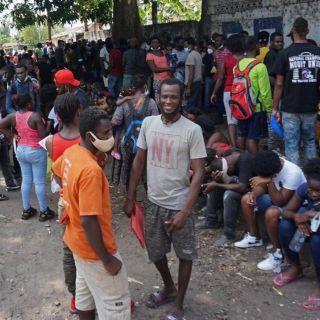 En 2020, México otorgó residencia a más de 87 mil migrantes