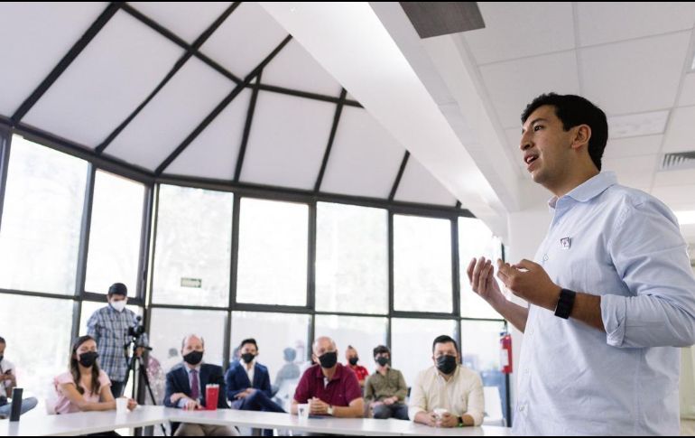 Kumamoto propuso también la digitalización de los servicios públicos y trámites oficiales, para garantizar transparencia y evitar discrecionalidad. Cortesía